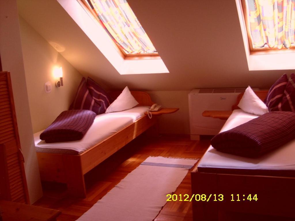 Korona Szallo Hotel Nagykanizsa Værelse billede