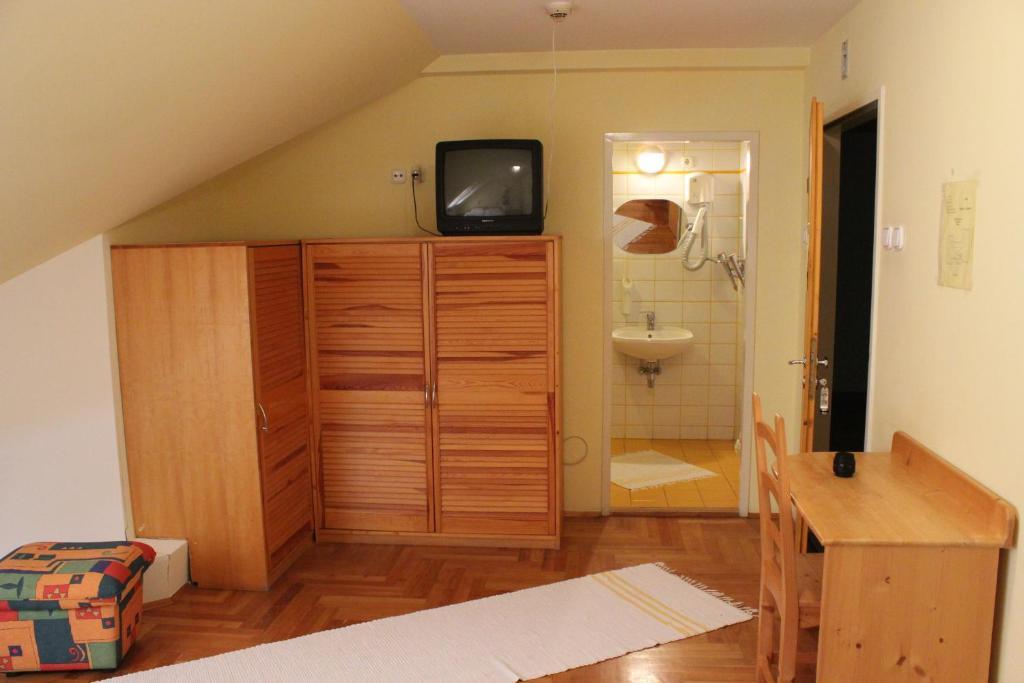 Korona Szallo Hotel Nagykanizsa Værelse billede